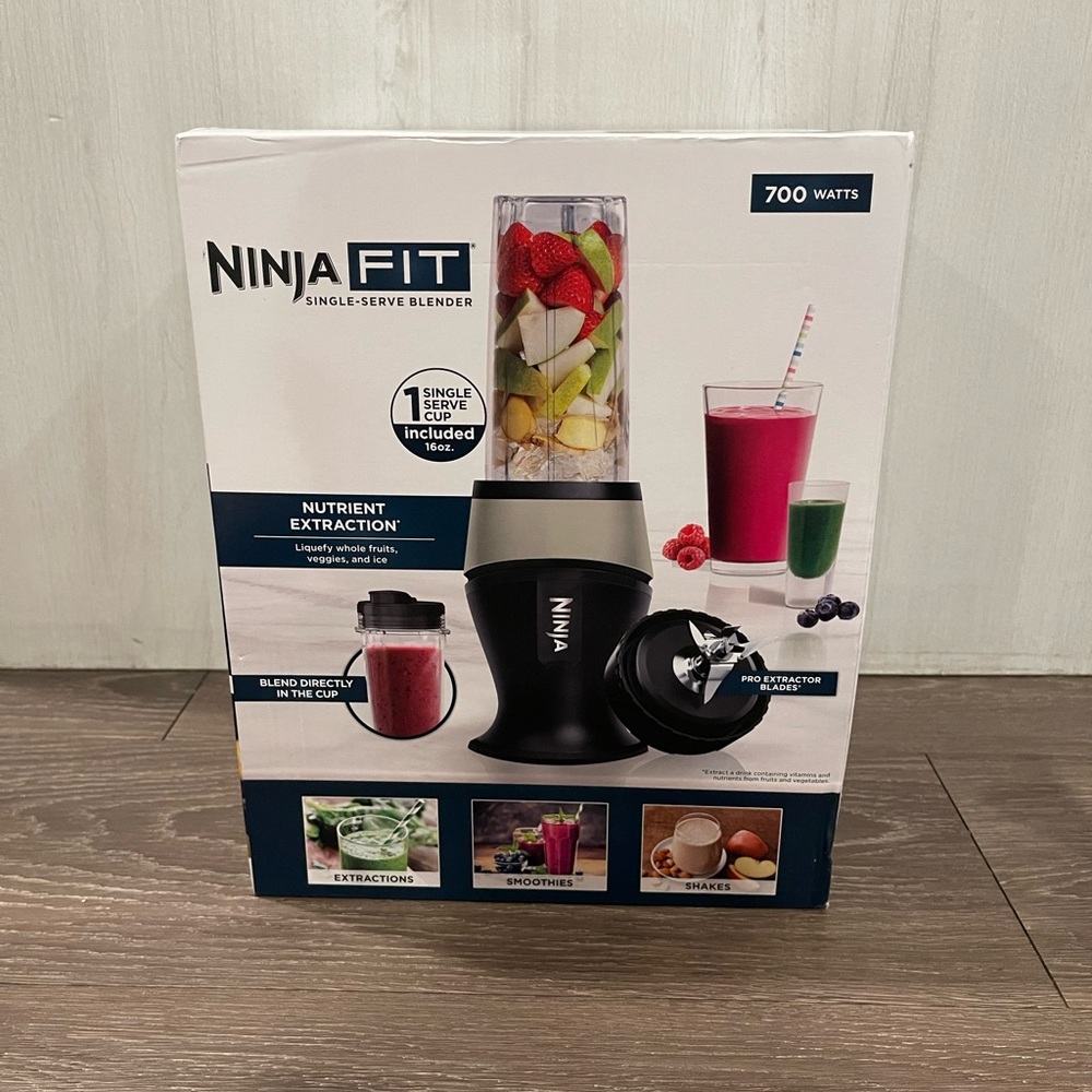 Ninja Fit Personal Single-Serve Blender, 700 Watts, 16-oz. Cup, Color Stone